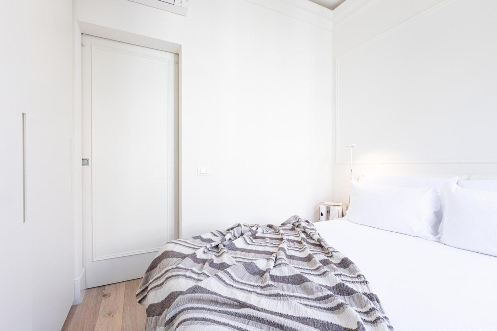 מילאנו Centrale Suite With Balcony - Top Collection מראה חיצוני תמונה